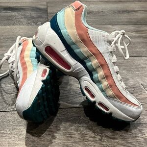 Nike Women's Sneakers White and Pink